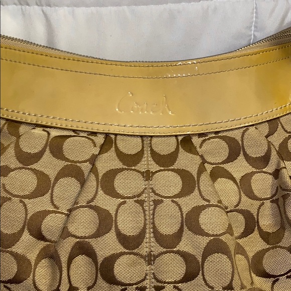 Tan Coach handbag - Picture 2 of 9